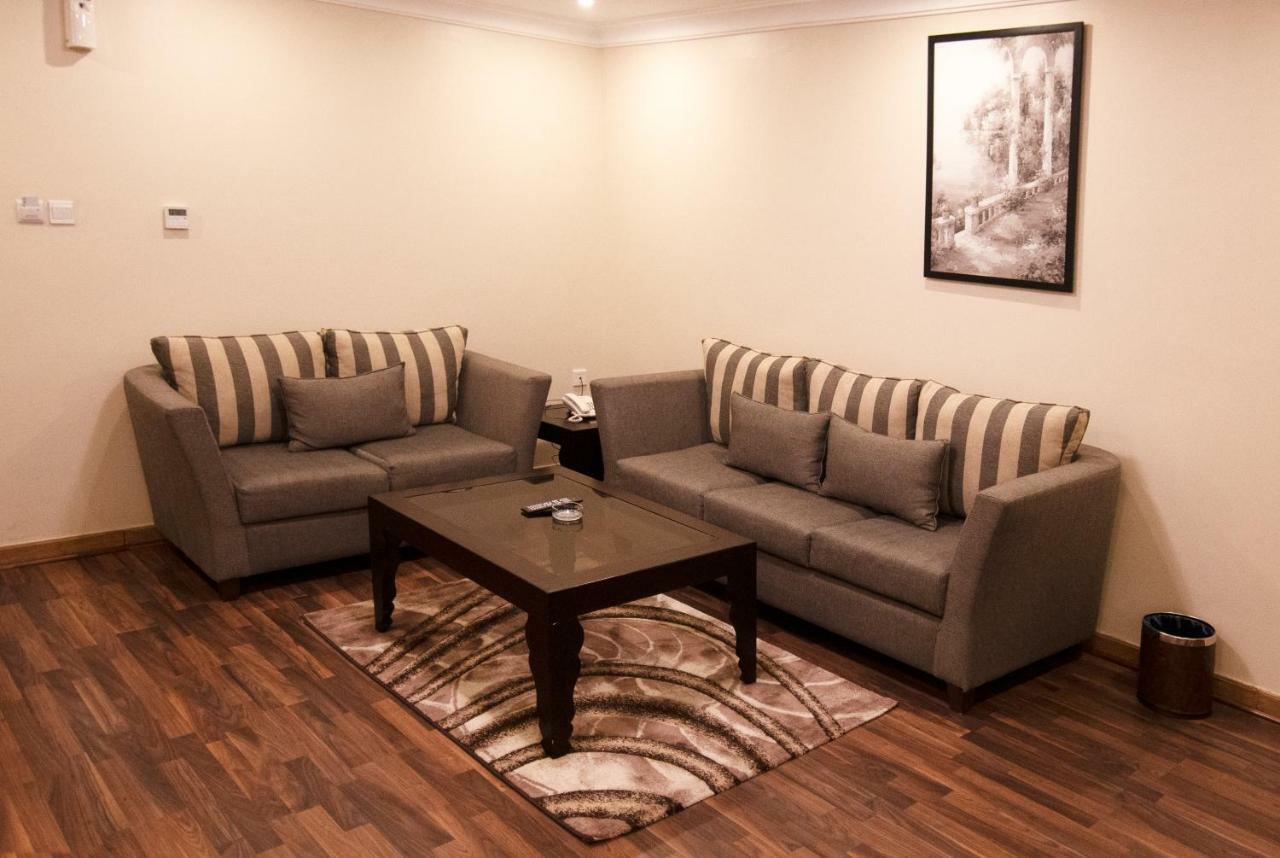 Shally Residence 3 Αλ Κομπάρ Εξωτερικό φωτογραφία